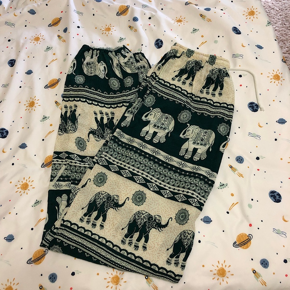 Elephant Tapered Sweatpants 🐘